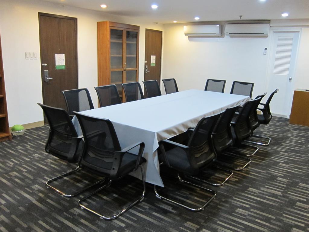 Hotel The Charter House Makati City Exterior foto