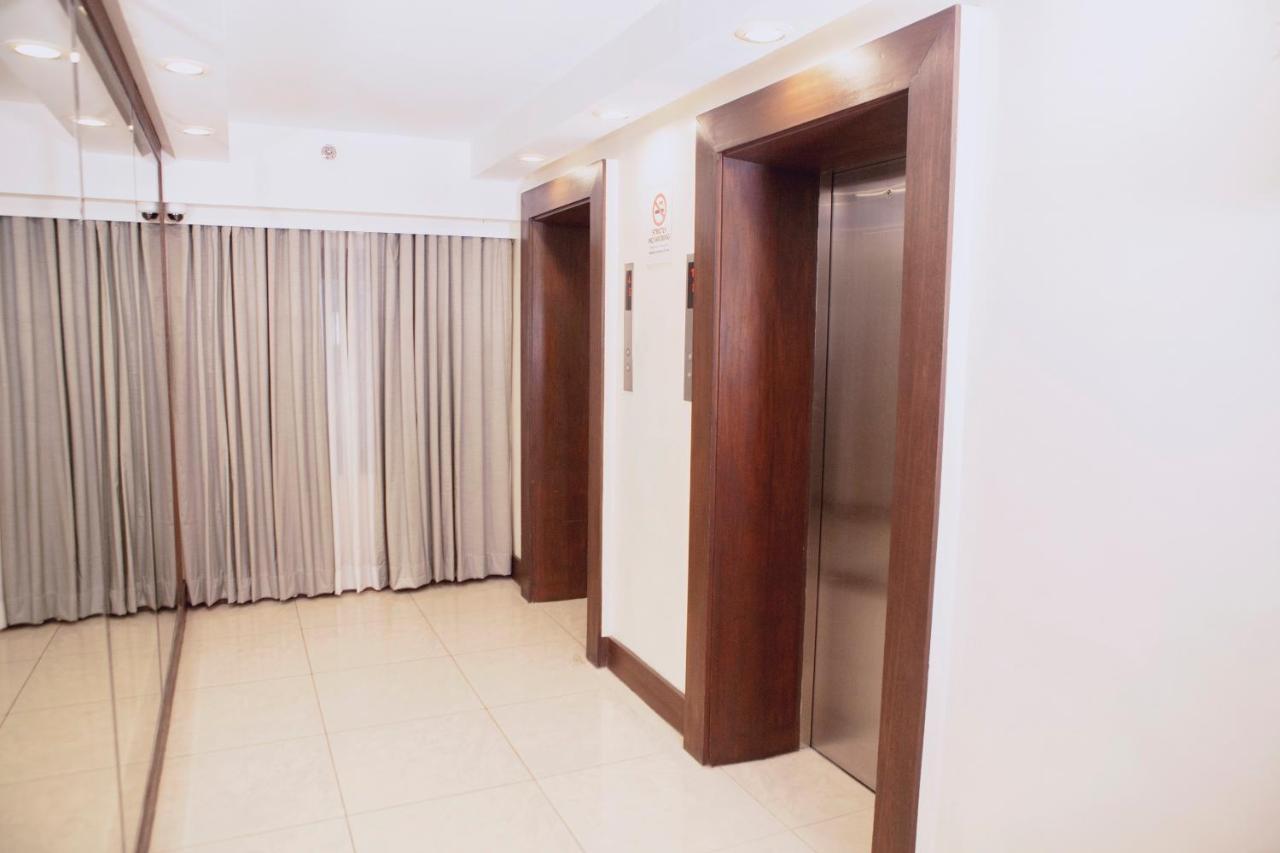 Hotel The Charter House Makati City Zimmer foto